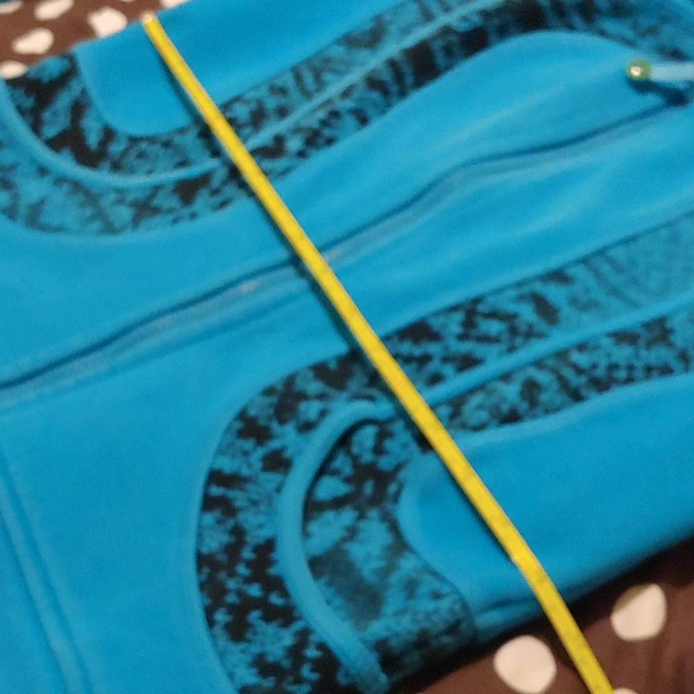 Lululemon Jacket - Picture 8 of 9
